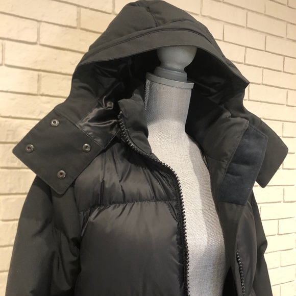 Canada Goose - Picture 2 of 9